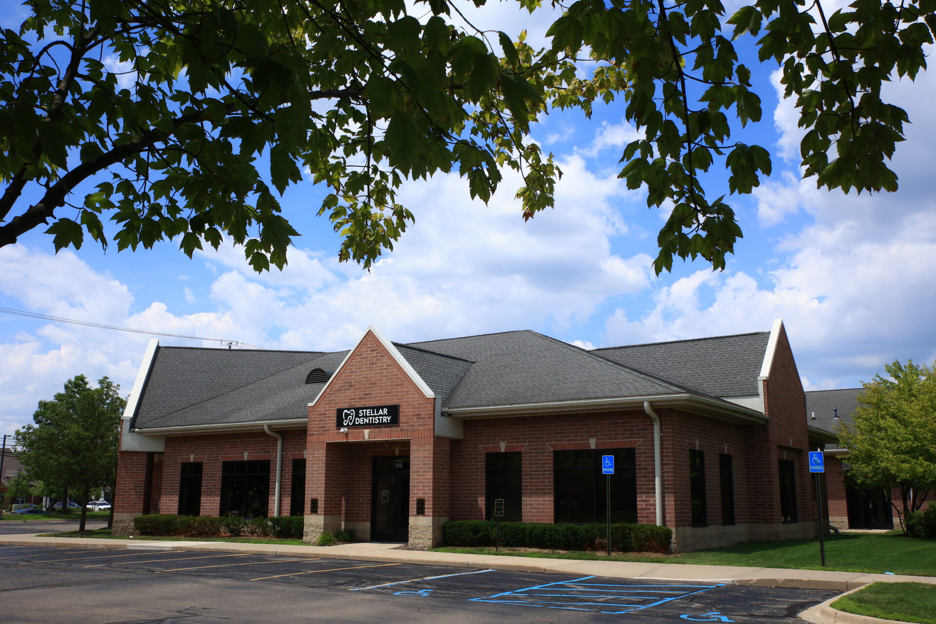 Stellar Dentistry clinic exterior in Canton, MI